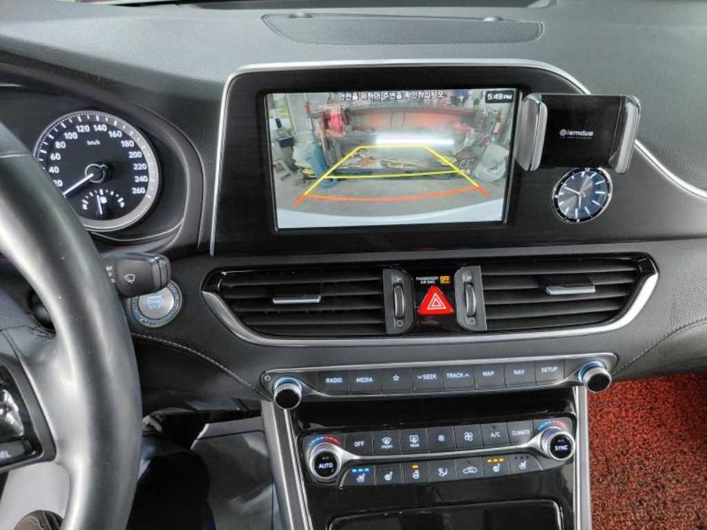 HYUNDAI Grandeur - Vista 7