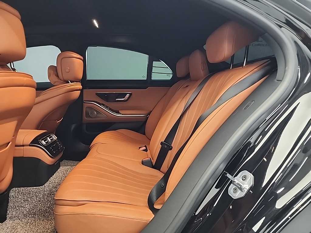 Mercedes Benz S Class - Vista 12