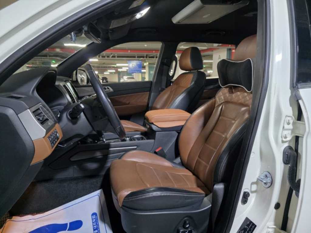 Ssangyong Rexton - Vista 7