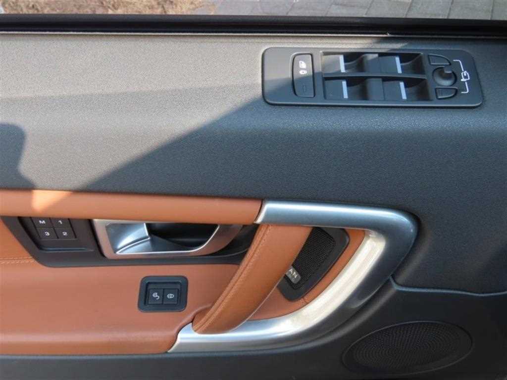 Land Rover Discovery Sports - Vista 12