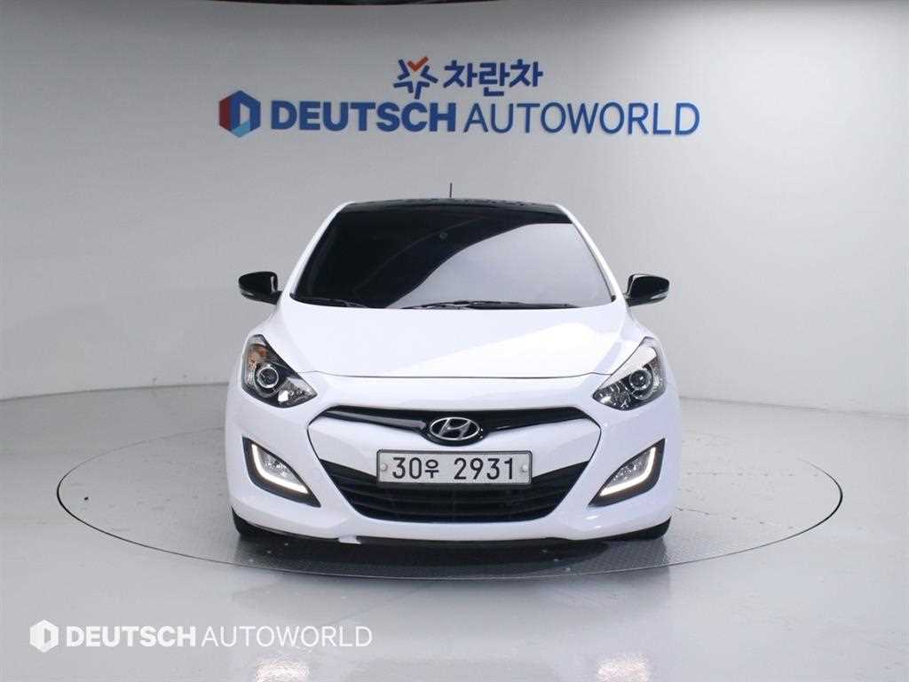 HYUNDAI i30 - Vista 4