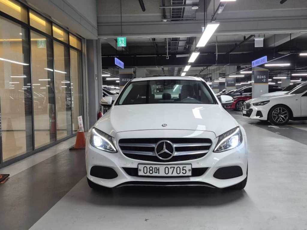 Mercedes Benz C Class - Vista 2