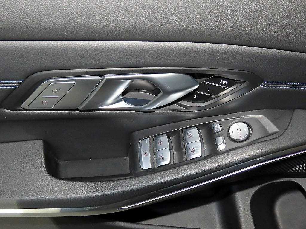 BMW 3 series 2022 Azul - Importación desde Corea - HF Imports Iquique - Foto 14