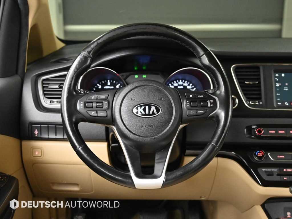 KIA Carnival 2019 Negro - Importación desde Corea - HF Imports Iquique - Foto 13