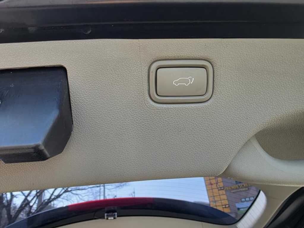 KIA Carnival - Vista 5