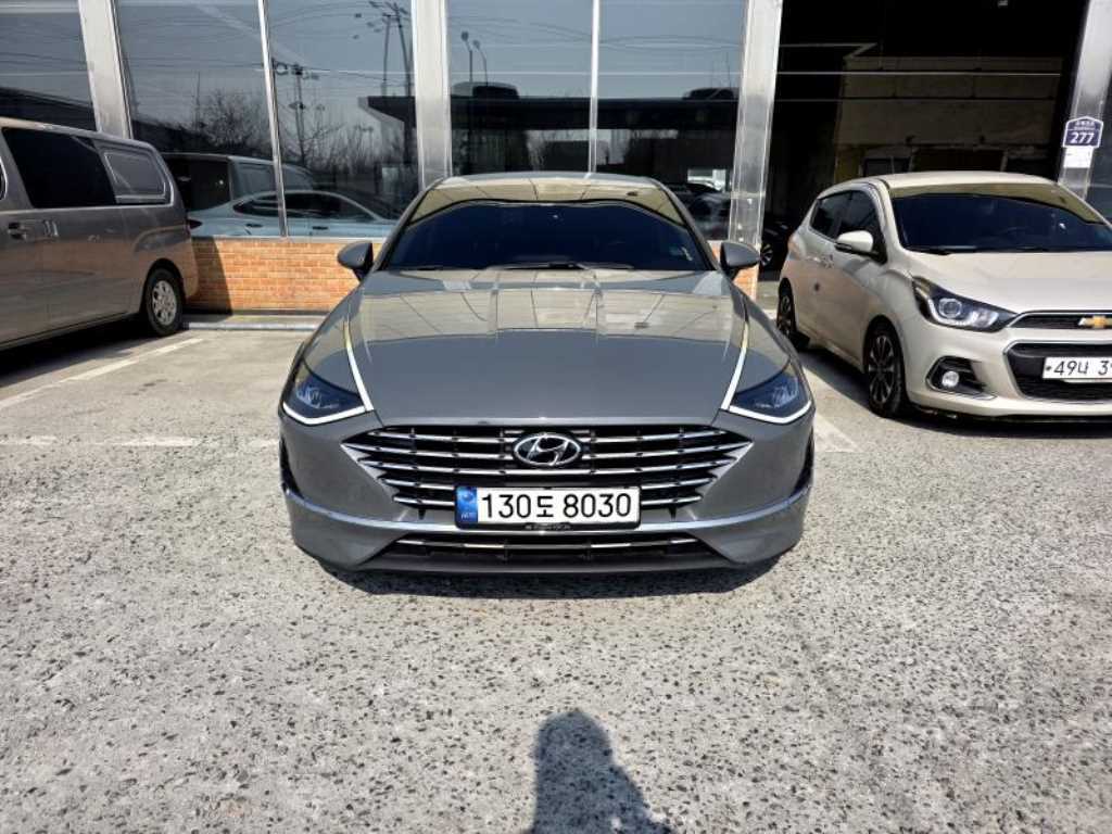 HYUNDAI Sonata - Vista 3