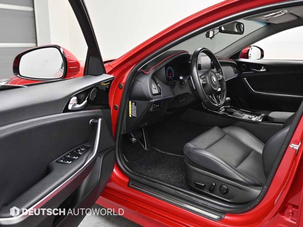 KIA Stinger - Vista 11