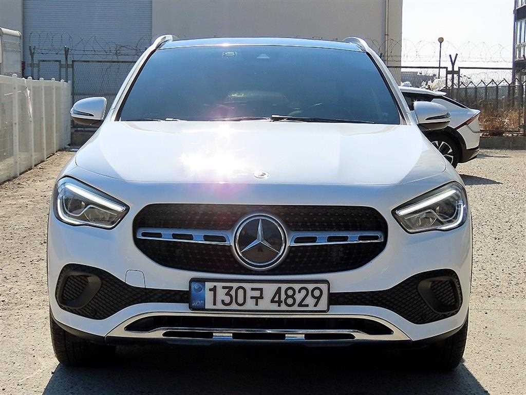Mercedes Benz GLA Class 2021 Blanco - Importación desde Corea - HF Imports Iquique - Foto 1