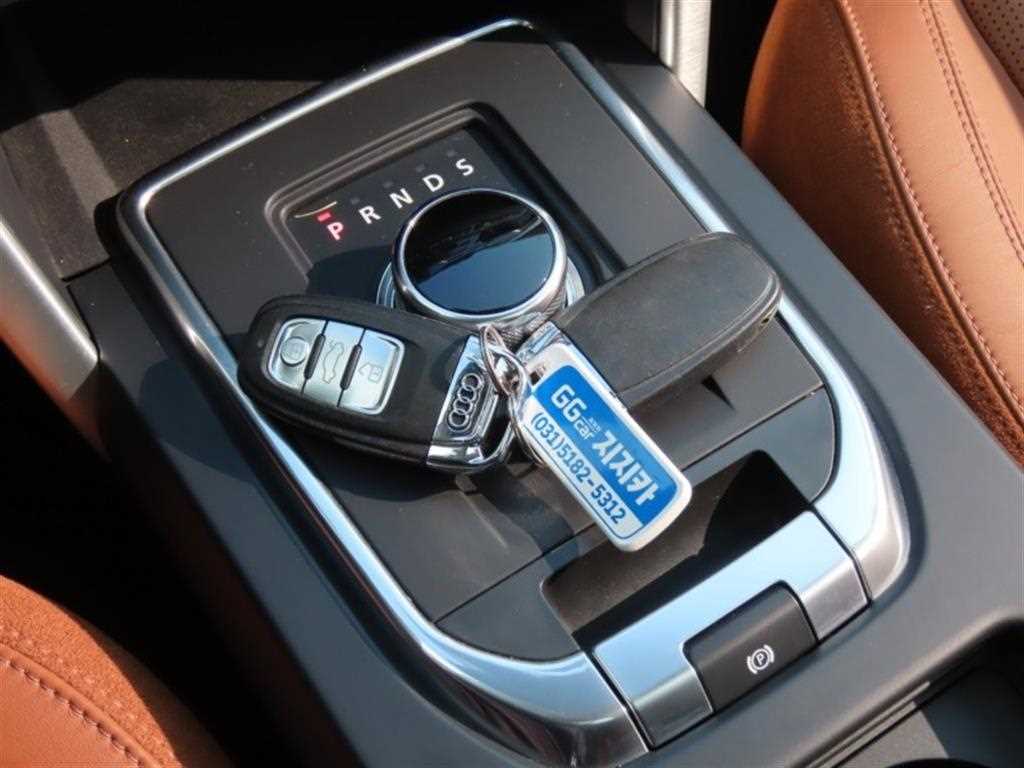 Land Rover Discovery Sports - Vista 6