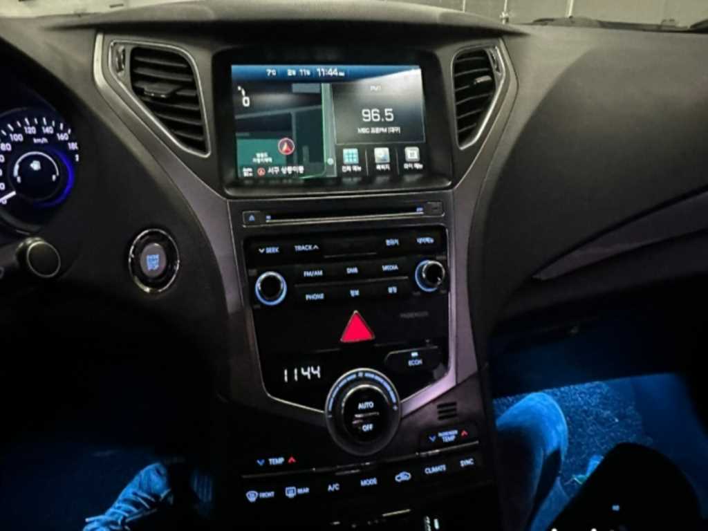 HYUNDAI Grandeur - Vista 4