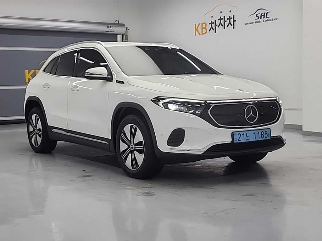 Mercedes Benz EQA - Vista 4