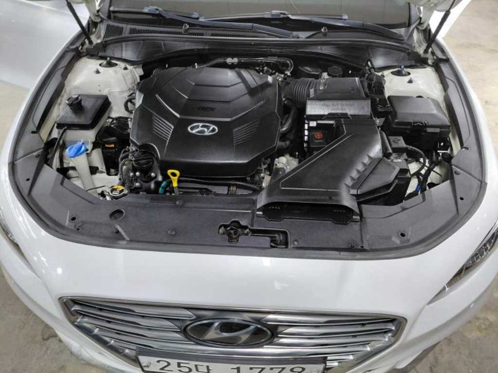 HYUNDAI Grandeur 2019 Blanco - Importación desde Corea - HF Imports Iquique - Foto 19