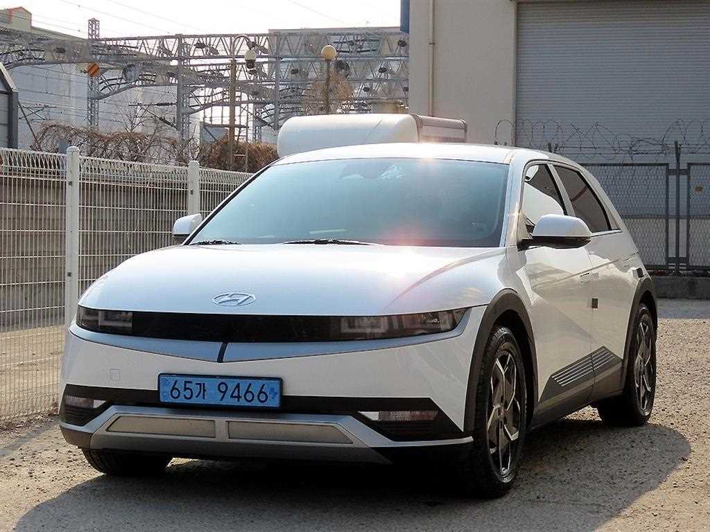 HYUNDAI Ioniq 5 - Vista 2