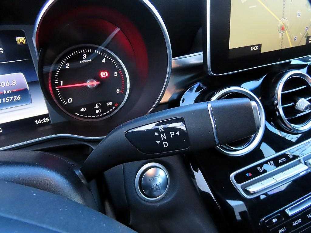 Mercedes Benz C Class - Vista 11