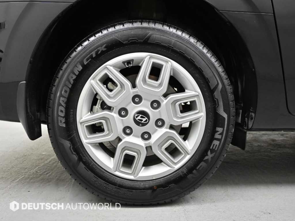 HYUNDAI Staria - Vista 5