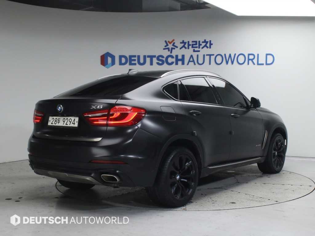 BMW X6 - Vista 2