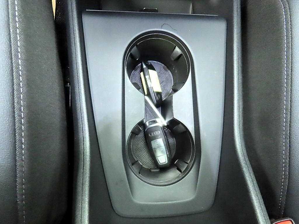 Audi Q4 2022 skyblue - Importación desde Corea - HF Imports Iquique - Foto 13