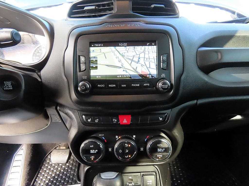 Jeep Renegade - Vista 12