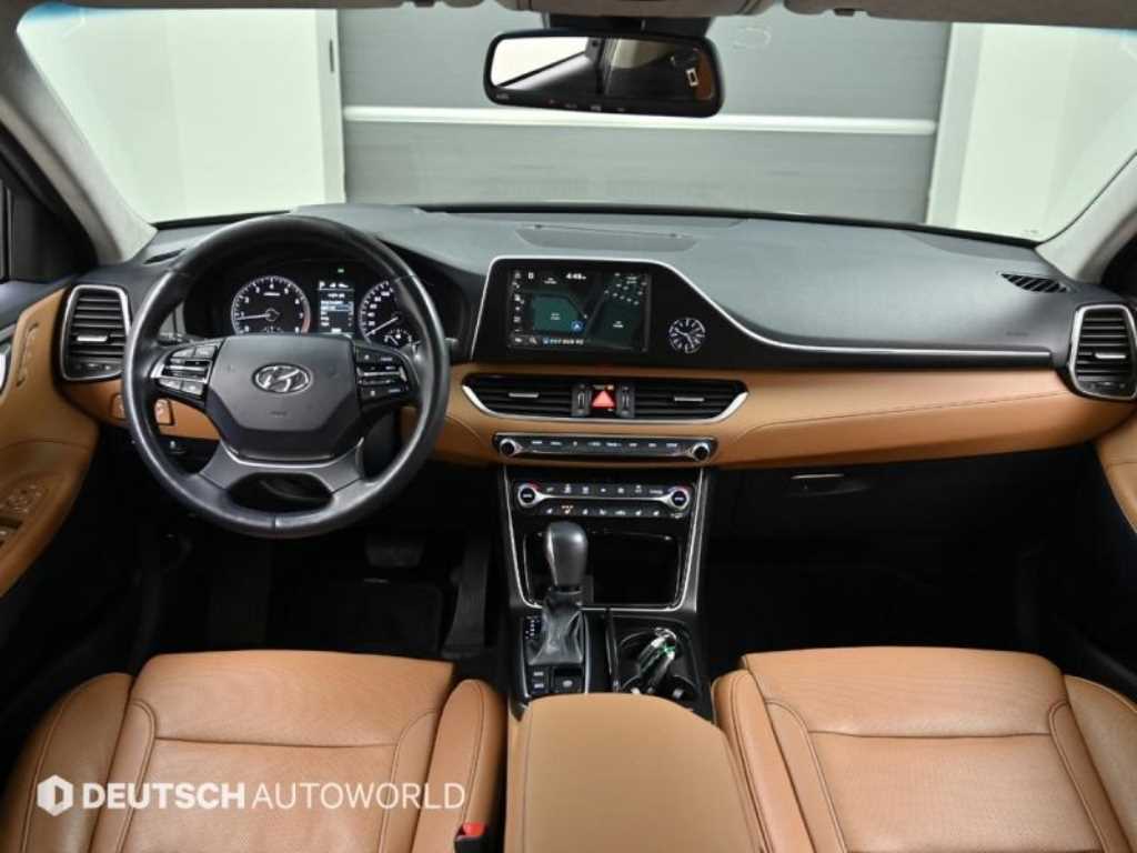 HYUNDAI Grandeur - Vista 7