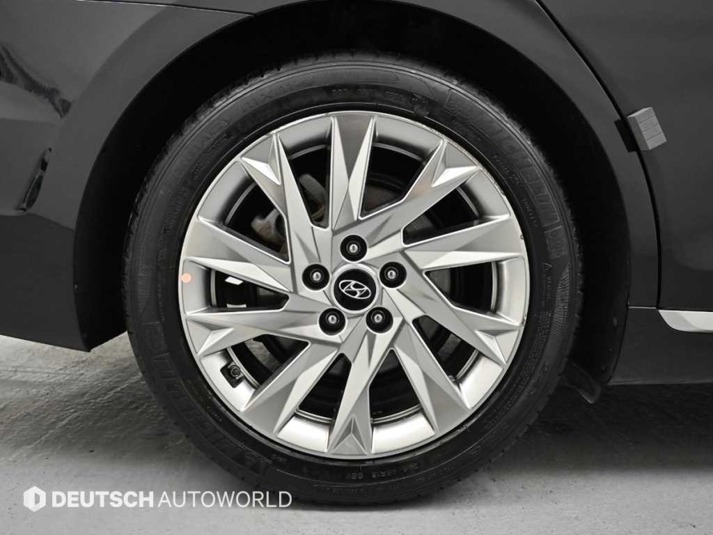 HYUNDAI Grandeur - Vista 5