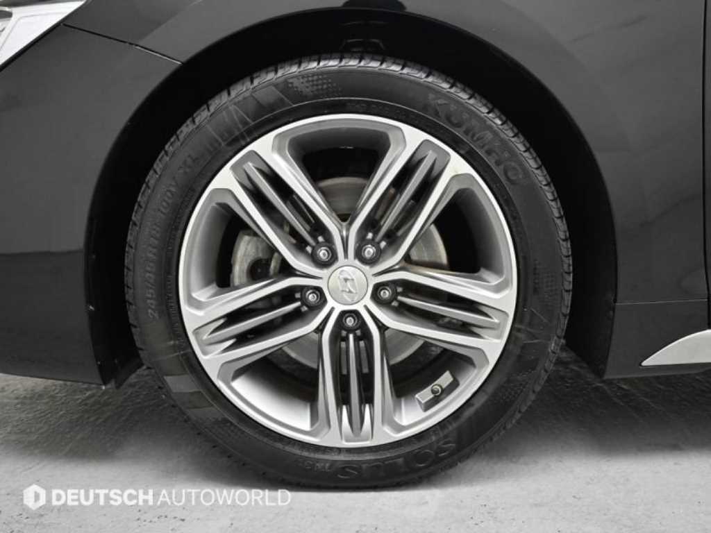 HYUNDAI Grandeur - Vista 5