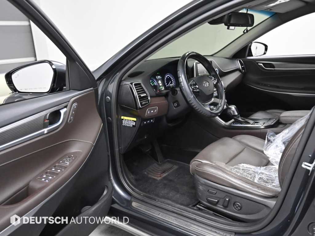 HYUNDAI Grandeur - Vista 11