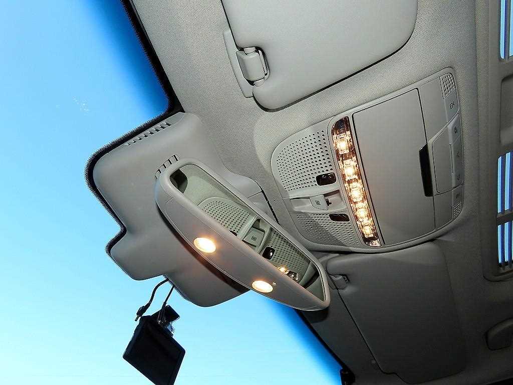 Mercedes Benz C Class 2016 Blanco - Importación desde Corea - HF Imports Iquique - Foto 16