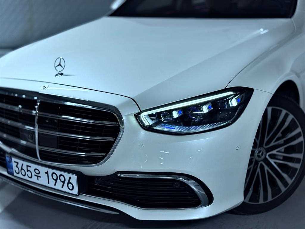 Mercedes Benz S Class - Vista 5