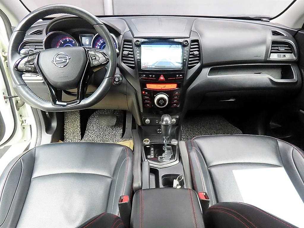 Ssangyong Tivoli - Vista 7