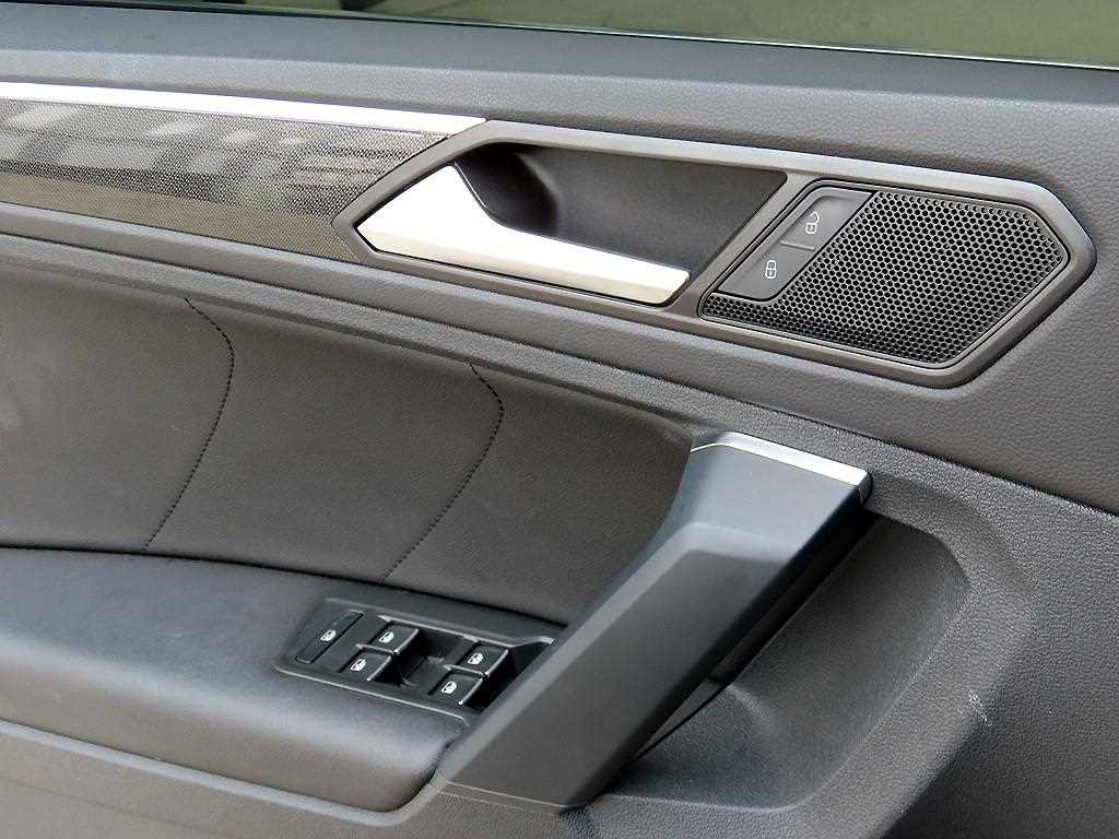 Volkswagen Tiguan - Vista 11