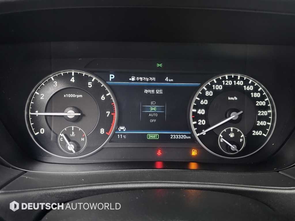 Genesis EQ900 - Vista 8