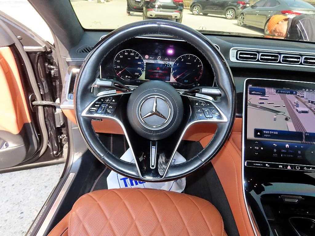 Mercedes Benz S Class - Vista 8