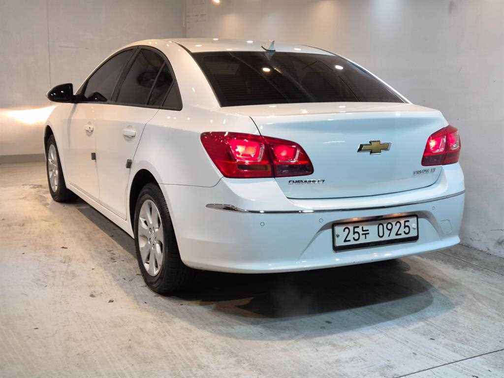 Chevrolet Cruise - Vista 4