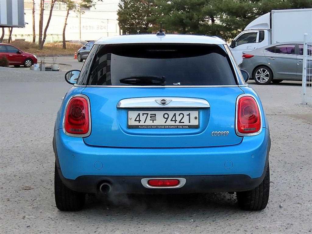 Mini Cooper - Vista 4