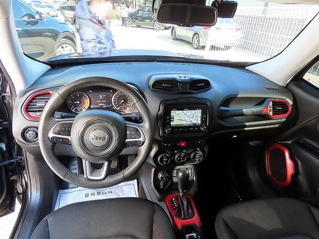 Jeep Renegade - Vista 7