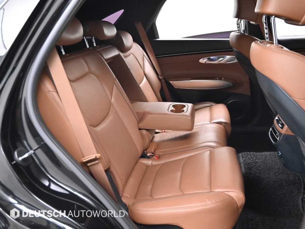 Genesis GV70 - Vista 12