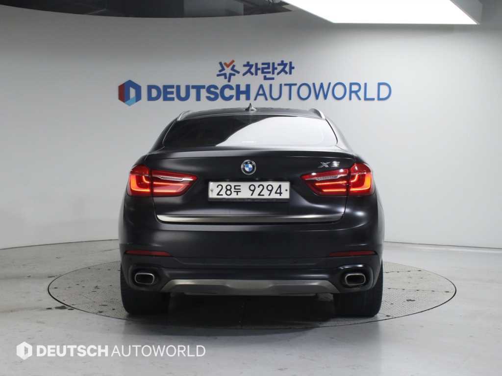 BMW X6 - Vista 4