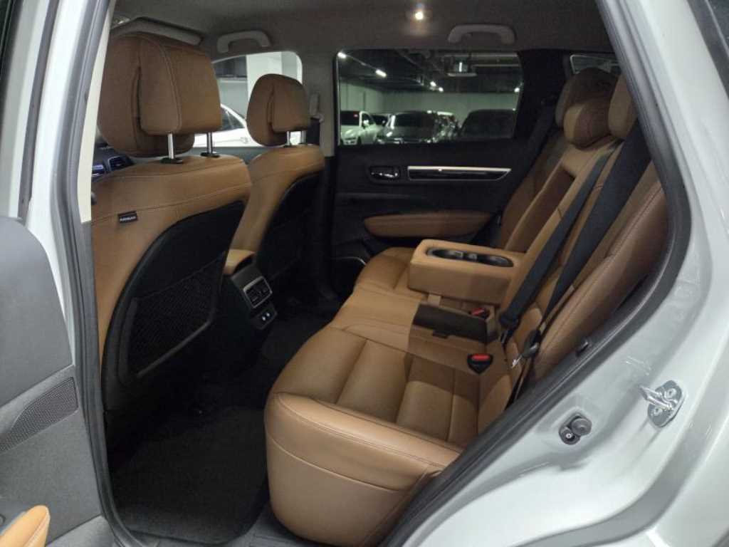 SAMSUNG QM6 - Vista 9