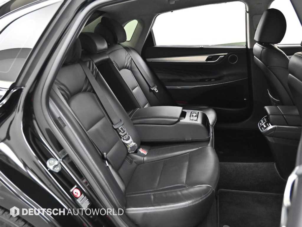 HYUNDAI Grandeur - Vista 12