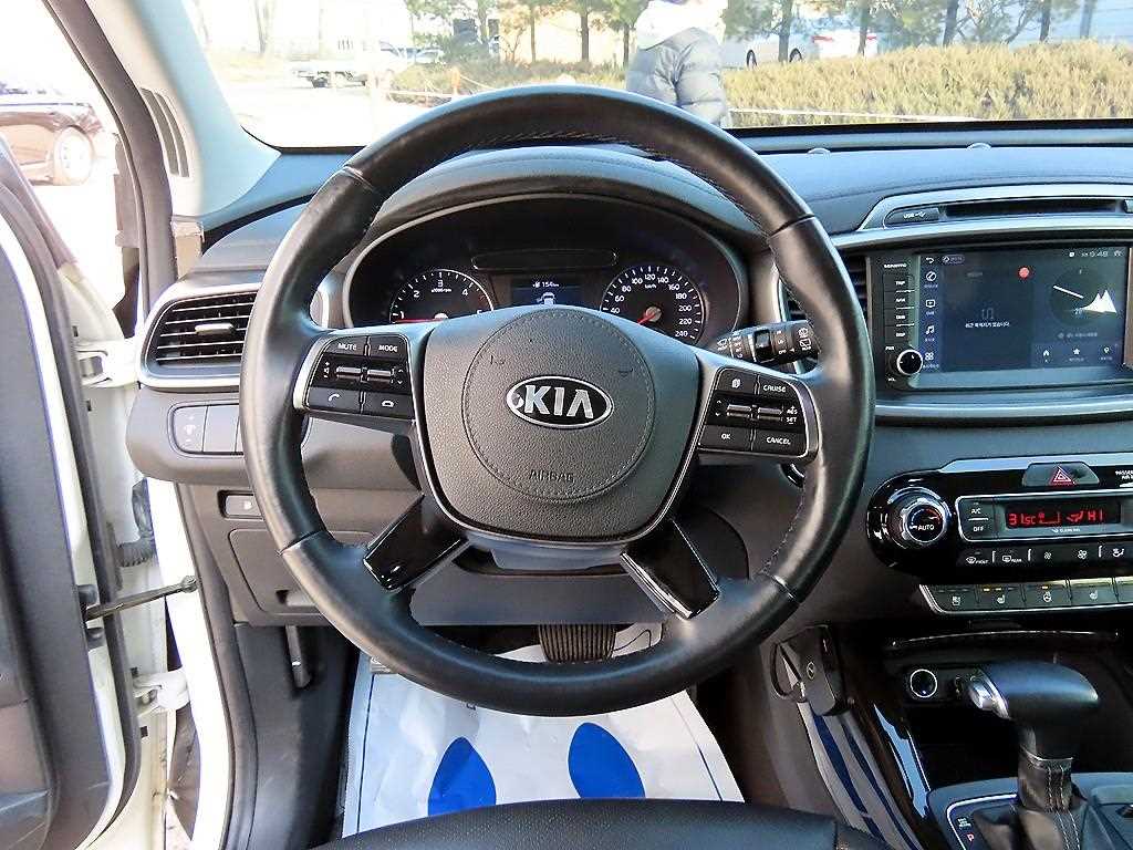 KIA Sorento - Vista 8
