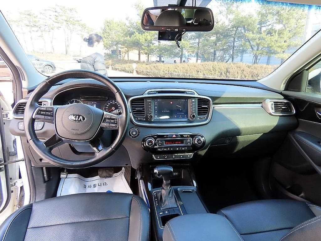 KIA Sorento - Vista 7