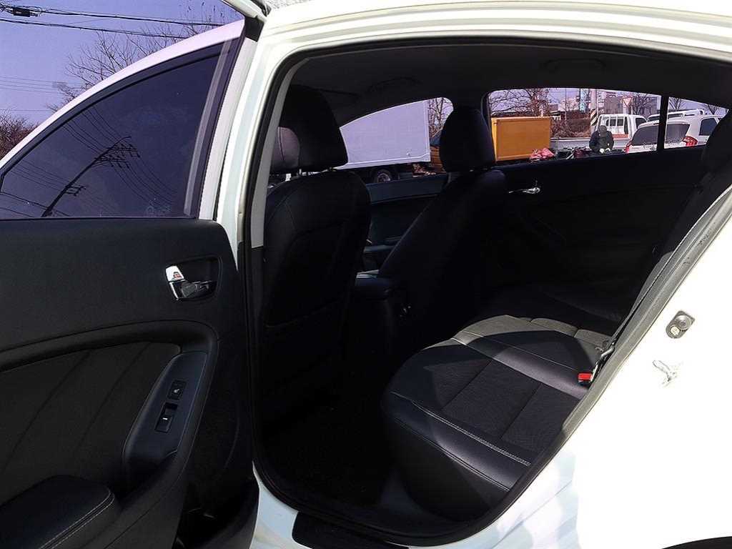 KIA K3 2015 - Importación desde Corea - HF Imports Iquique - Foto 16