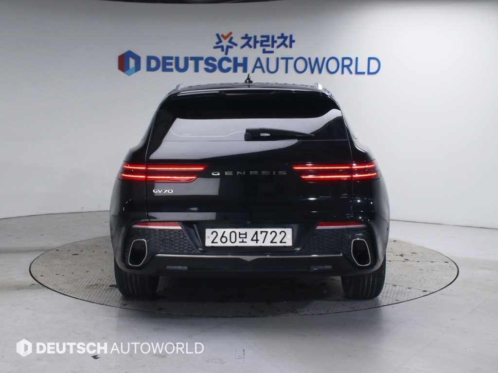 Genesis GV70 - Vista 4