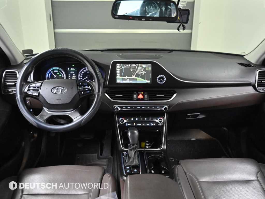 HYUNDAI Grandeur - Vista 7