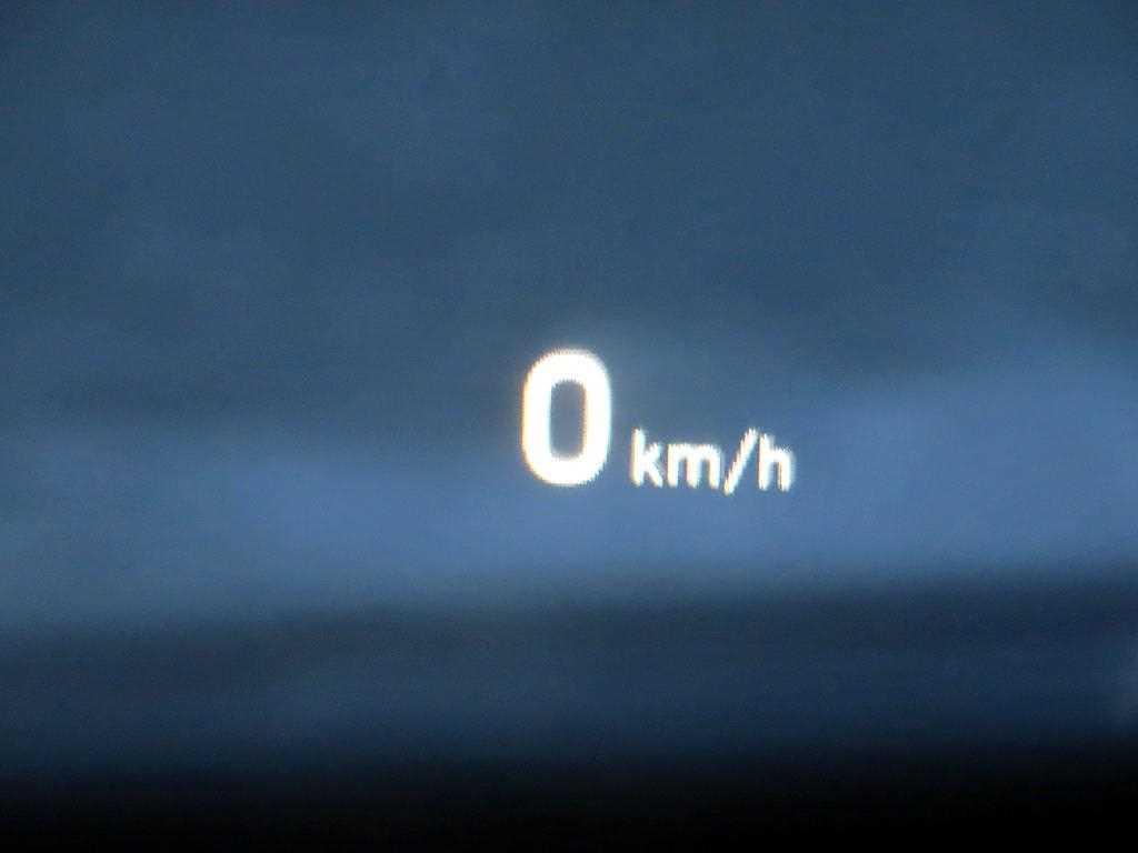 HYUNDAI Kona - Vista 9