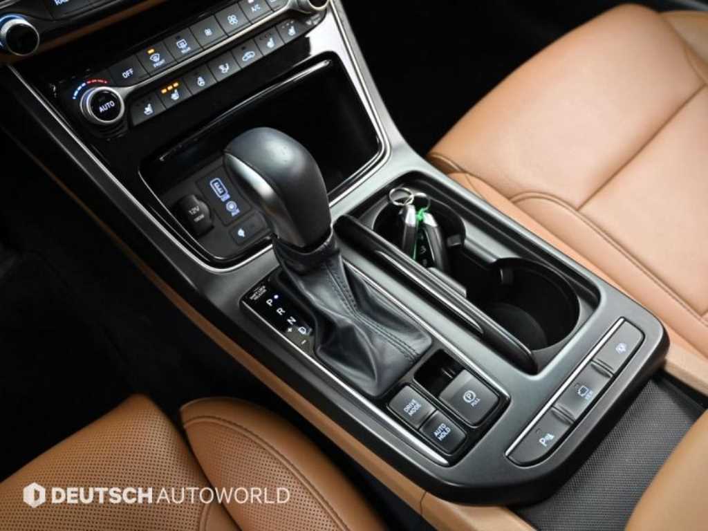 HYUNDAI Grandeur - Vista 9