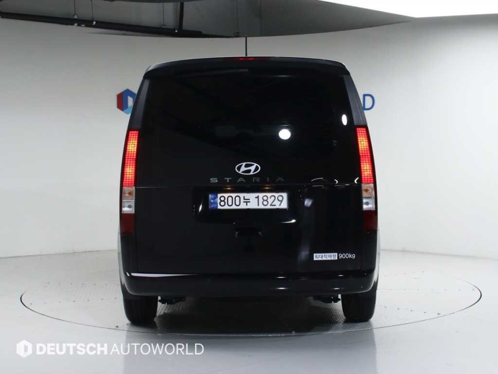 HYUNDAI Staria - Vista 4