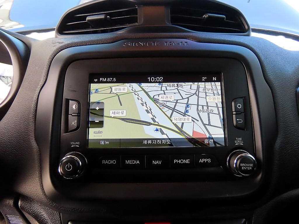 Jeep Renegade 2017 Negro - Importación desde Corea - HF Imports Iquique - Foto 13