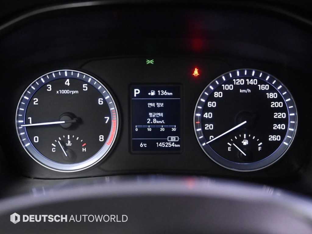 HYUNDAI Sonata - Vista 8