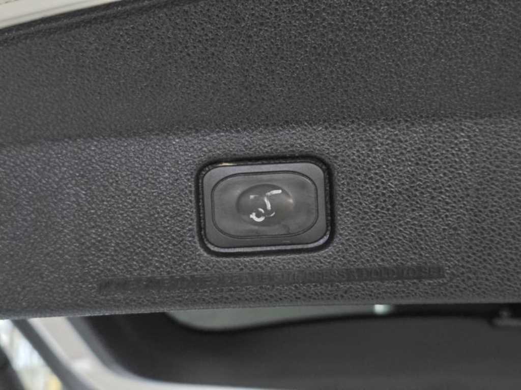 Ford Explorer - Vista 6